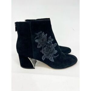 Lord & Taylor Booties women’s 8.5 Suede Ankle Boots Floral Embroidery block heel